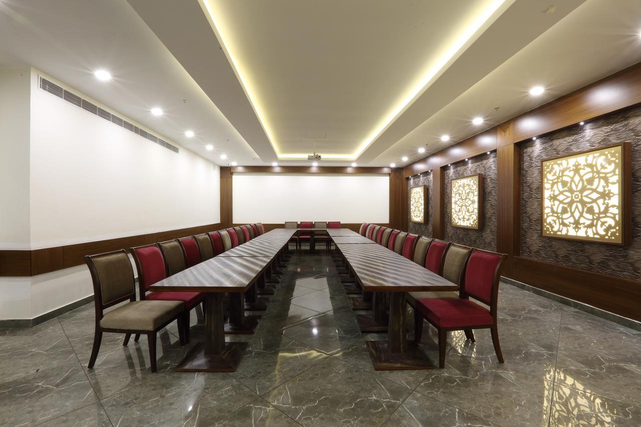 Grand Hotel Nawanshahr Nawāshahr Eksteriør bilde