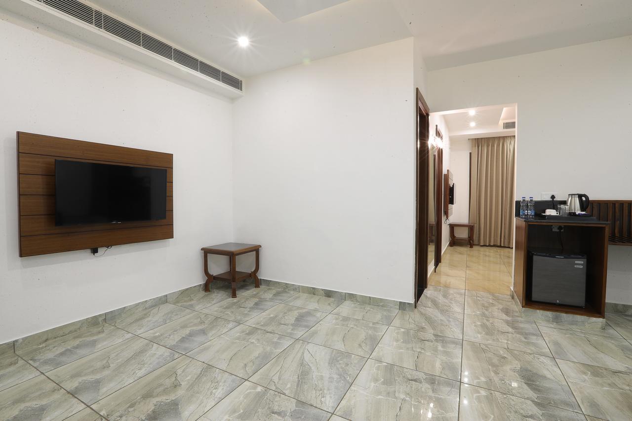 Grand Hotel Nawanshahr Nawāshahr Eksteriør bilde