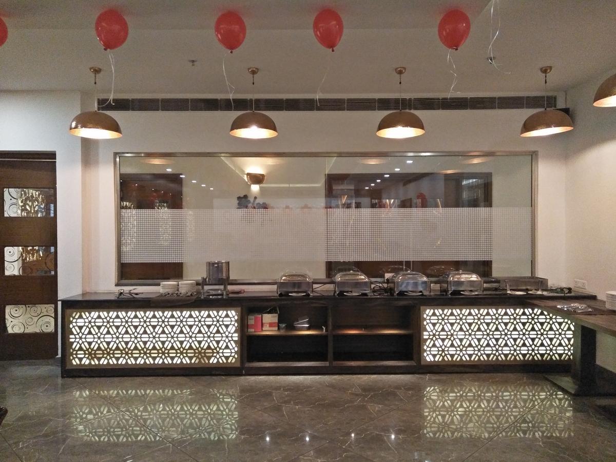 Grand Hotel Nawanshahr Nawāshahr Eksteriør bilde