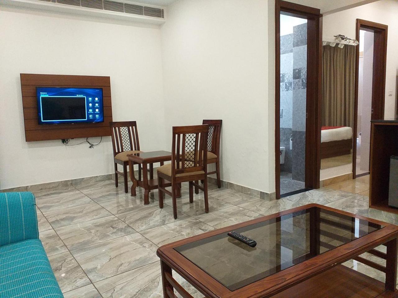 Grand Hotel Nawanshahr Nawāshahr Eksteriør bilde