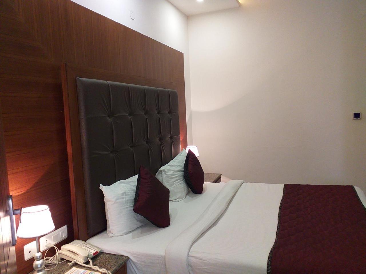 Grand Hotel Nawanshahr Nawāshahr Eksteriør bilde